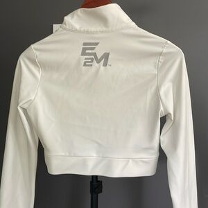 E2M Long sleeve size small cropped performance type